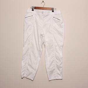 Chico's White Hiking Style pants Cropped Cotton Blend Size 2 (12)